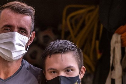 Damián Díaz y su nuevo amigo Jhonny.