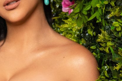 La presentadora contó quela decisión fue por proteger a su familia del virus.