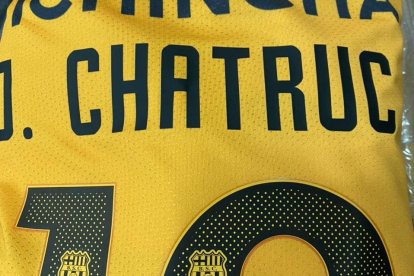 La nueva camiseta de Chatruc con el número 19.