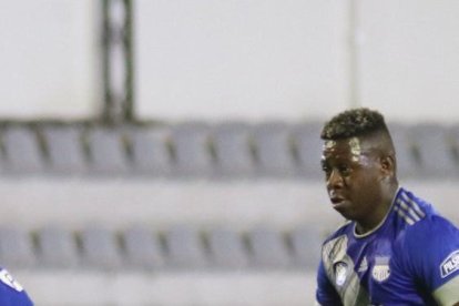 Joao Rojas y Alejandro Cabeza los hombres gol de Emelec.