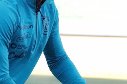 Carlos Gruezo ya entrena en Brasil para el partido ante Argentina.