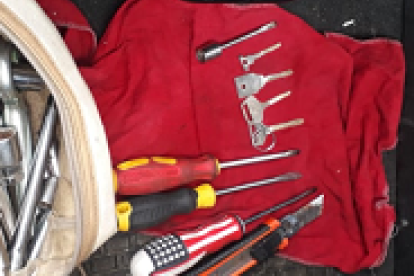 Los carros y las herramientas