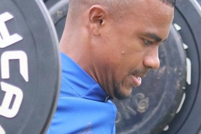 Dixon Arroyo listo para cerrar la primera etapa en Manta.