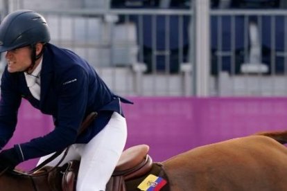 El jinete suizo-ecuatoriano pese a que estuvo en el puesto número 41, no le alcanzó para clasificar.