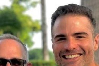 El rostro del novio de Roberto Manrique fue revelado por Lazarín cruz, manager del actor.