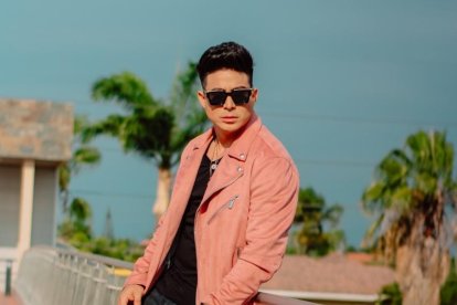 Don Day es el nombre con el que se dio a conocer en televisión Diego Armando Álvarez Parra.