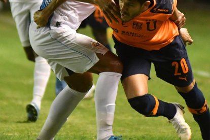 Los albos estuvieron dos veces en ventaja en el marcador en su visita al Manta.