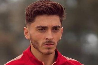 Joshua Cavallo confiesa que es gay.