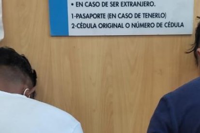Dos de los involucrados fueron detenidos en posesión de armas de fuego.