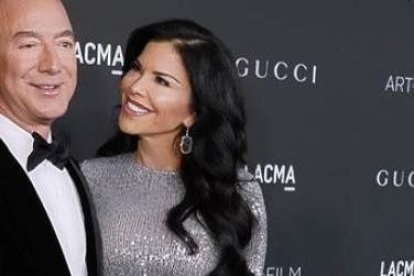 Jeff Bezos reaccionó ante video en Twitter.