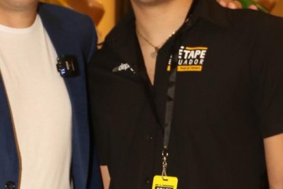 Mario Sabato, la famosa voz del ciclismo de la cadena ESPN estuvo en Ecuador junto a su hijo Rodrigo.