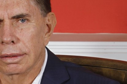 s un presentador de noticias ecuatoriano, vicepresidente de noticias de Ecuavisa en Quito.​​ Posee el Récord Guinness como "Presentador de noticias con más años al aire ininterrumpidamente".