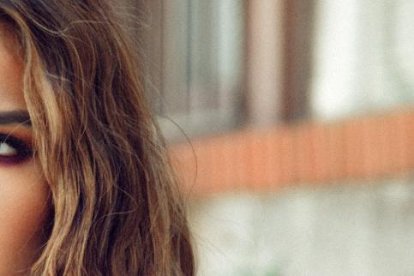 Está próxima

a lanzar un nuevo tema musical. 

La artista ha

representado al país en varias premiaciones musicales a nivel internacional, entre esas Viña del Mar.