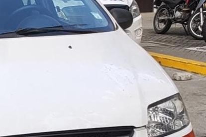 Uno de los vehículos recuperados por la Policía.