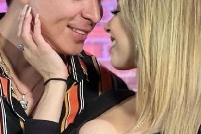 El youtuber ecuatoriano con su novia salvadoreña.