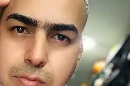 La víctima sufrió un accidente de tránsito durante el asalto.