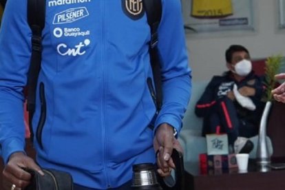 El jugador, quien forma parte del Augsburgo de Alemania, ha estado presente en 14 de 16 partidos del camino a Catar 2022.