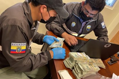 En el allanamiento, en la vivienda del funcionario, se incautó 217.150 dólares.