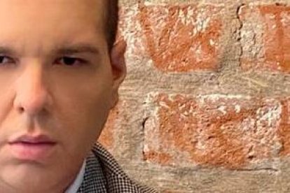 El guayaquileño es presentador del programa De Boca en Boca de TC Televisión.