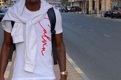 Jerry León un ecuatoriano que juega en el fútbol de Kuwait