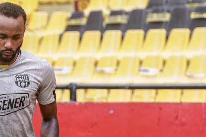 Leonai Souza estará en el medio campo de Barcelona.