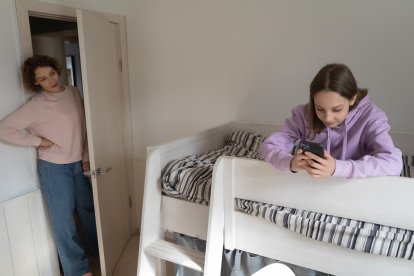 Aunque mamá no pase todo el tiempo en casa, es importante que las normas se cumplan.