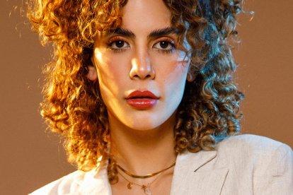 Es un actriz, reina de belleza y presentadora ecuatoriana.