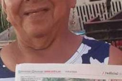 Doña Gloria dice que el canillita que le vende el EXTRA tiene muchos compradores, que incluso gente del campo lo busca para adquirir un ejemplar.