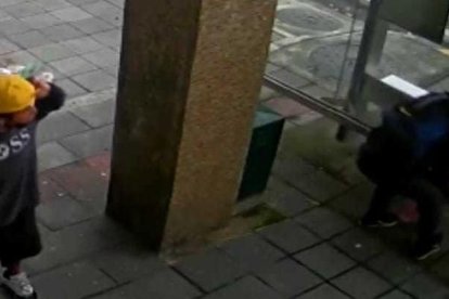 Momento en que los implicados desprendían las piezas del paradero de Aguirre y García Moreno.