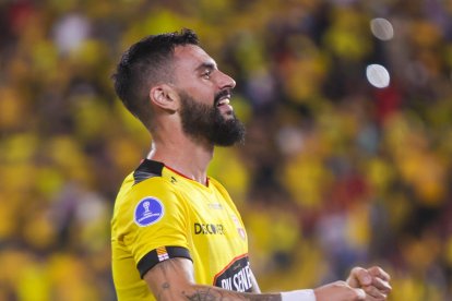 Doblete de Gonzalo Mastriani, el elenco canario derrotó al equipo uruguayo en el segundo torneo internacional del 2022.