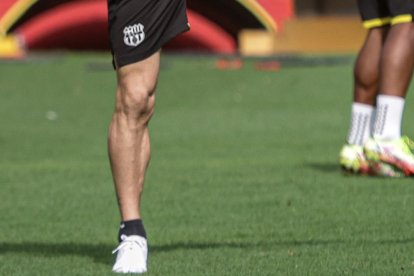 El # 10 mandó a callar a los que dicen que ya no ‘jala’ un partido entero. Se mandó un golazo olímpico, con una técnica y viveza de crack.