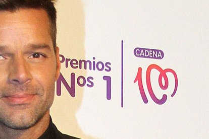 Este lanzamiento se da paralelamente con las nominaciones de Martin a la próxima edición de los Latin American Music Awards.