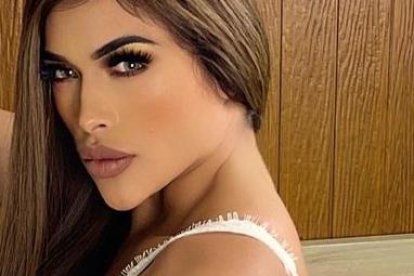 La modelo en conocida por sus múltiples portadas en revistas.