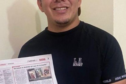 Joel ‘camella’ en el Sindicato de Choferes Profesionales de Mocache y su ‘pipol’ lo felicitó por el premio.