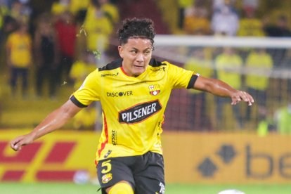 Isaac Delgado, con 19 años, tuvo su bautizo con Barcelona en la Sudamericana.