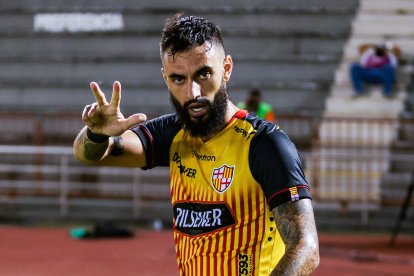 Gonzalo Mastriani y sus tres goles previo al Clásico del Astillero.