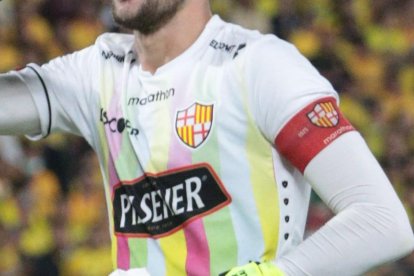 Javier Burrai le sacó dos goles cantados a Joao Rojas.