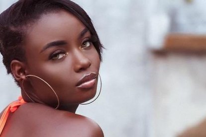 Vanessa, además, es modelo.