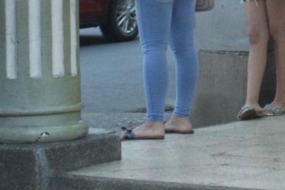 Las sexoservidoras que se ubican en la 17 tienen el ‘permiso’ de las más antiguas. Sin esa aprobación cualquiera no puede hacerlo.