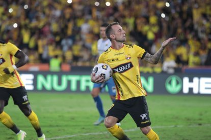 Damián Díaz marcó de penal, el empate para los toreros.