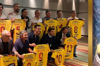 Se está subastando una camiseta en honor a Paulo César.