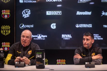 Emmanuel Martínez se puso modo lloroso en su despedida.