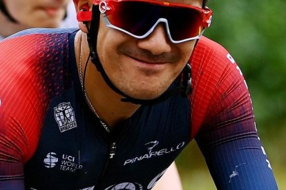 El ciclista ecuatoriano sigue siendo el mejor Latino de la competencia.