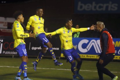 Con goles de Henry Patta y Diego Ávila, Gualaceo se impuso a Barcelona que descontó a través de John Jairo Cifuente.