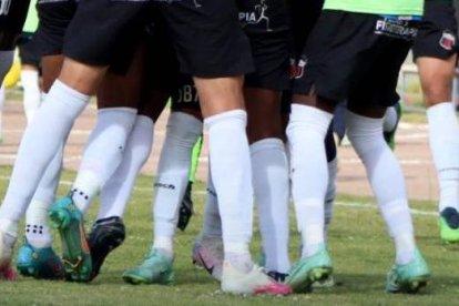 Los chullas quieren dar otro paso en el largo camino del ascenso. Recibirán el apoyo virtual de sus hinchas para el juego en Cayambe.