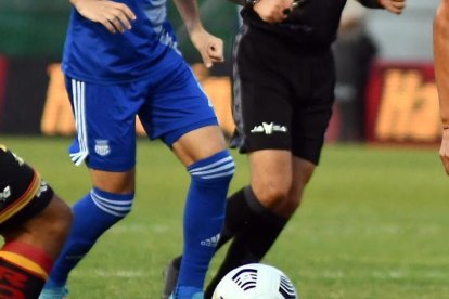 Emelec se impuso al Deportivo Cuenca y mantiene intactas sus chances de ganar la segunda etapa de la LigaPro.