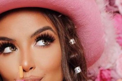 La artista continuará realizando sus presentaciones.