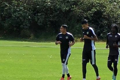 Juan Carlos Paredes (i) formó parte del entrenamiento matutino del Cumbayá, el lunes 10 de octubre