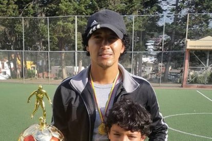 En la temporada 2004 Aucas ganó la primera etapa, pero en la liguilla final quedó en sexto lugar.