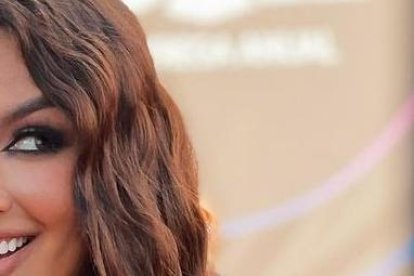 La cantante ecuatoriana estuvo de vacaciones por Estados Unidos, cuando fue invitada a la gala.